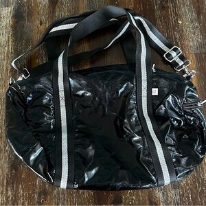 NWOT Lightweight target Duffle Bag